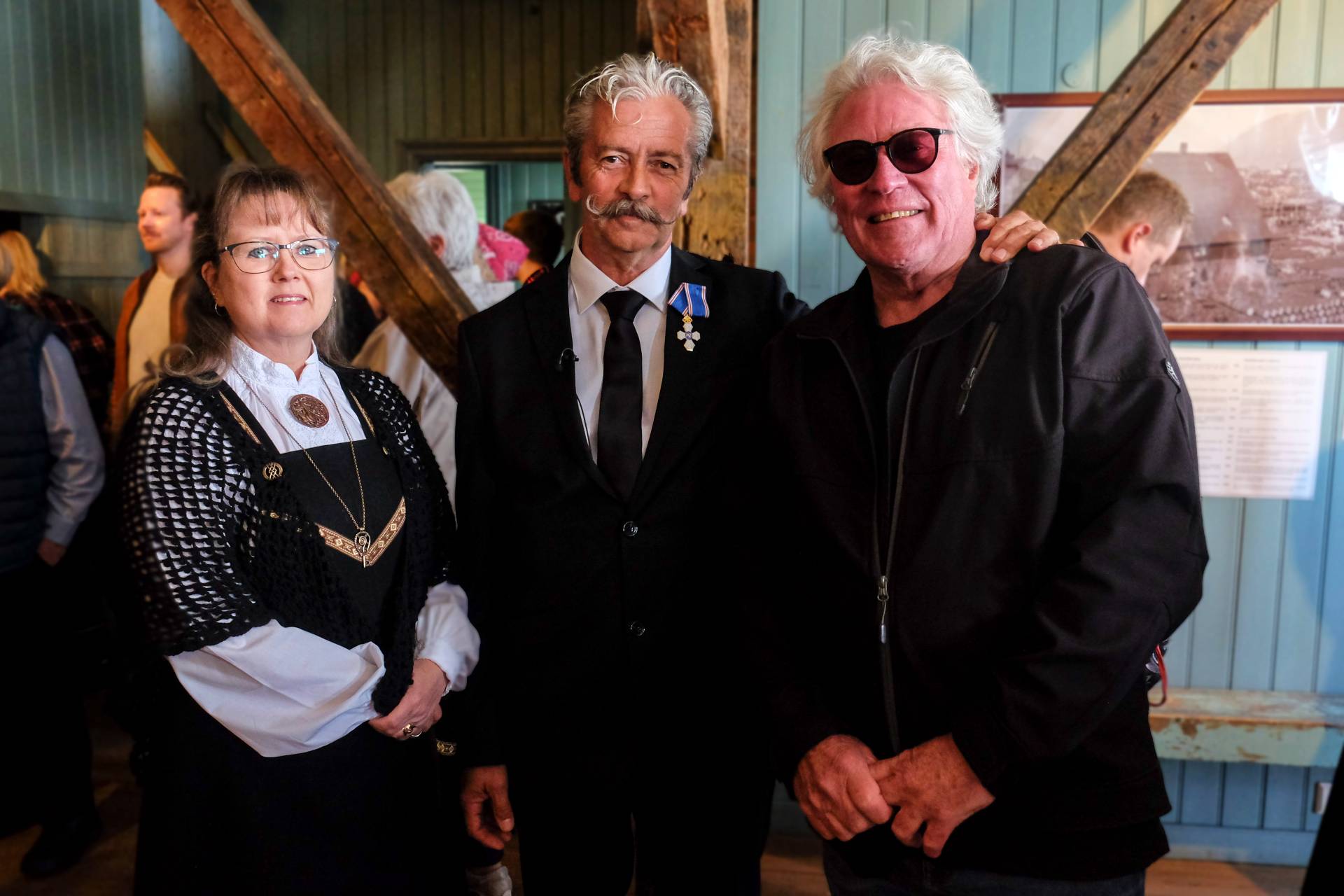 Nina og Petter Jonny og Albert som guidet familien på Islandsturen Nina og Petter Jonny og Albert som guidet familien på Islandsturen